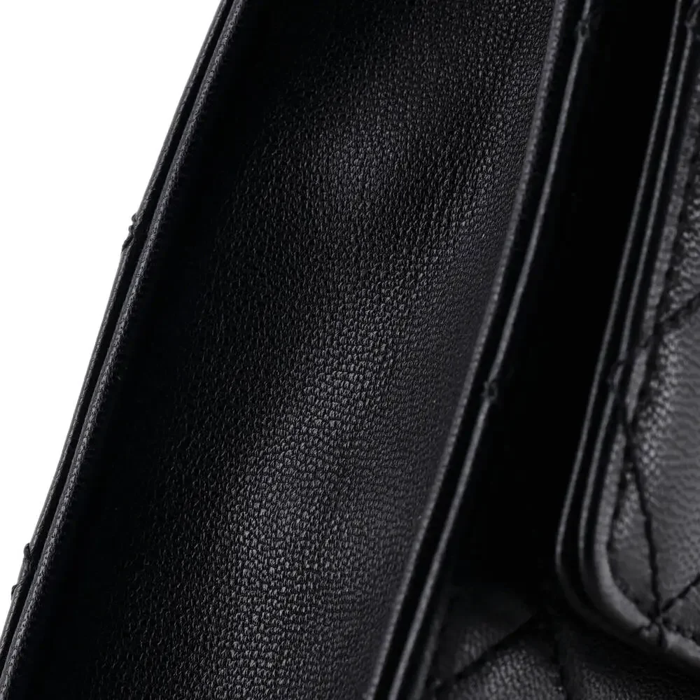 Chanel Chic Pearls Flap Bag Quilted #233955C32B